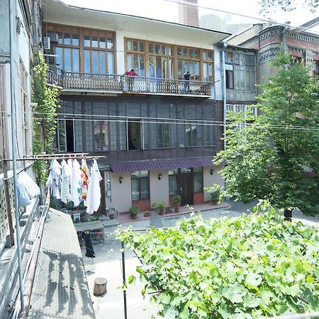 Apartment In Purtseladze Street Tbilisi Ngoại thất bức ảnh
