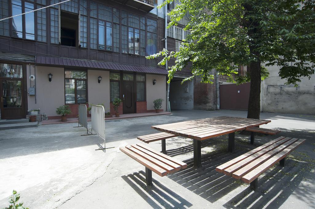 Apartment In Purtseladze Street Tbilisi Ngoại thất bức ảnh